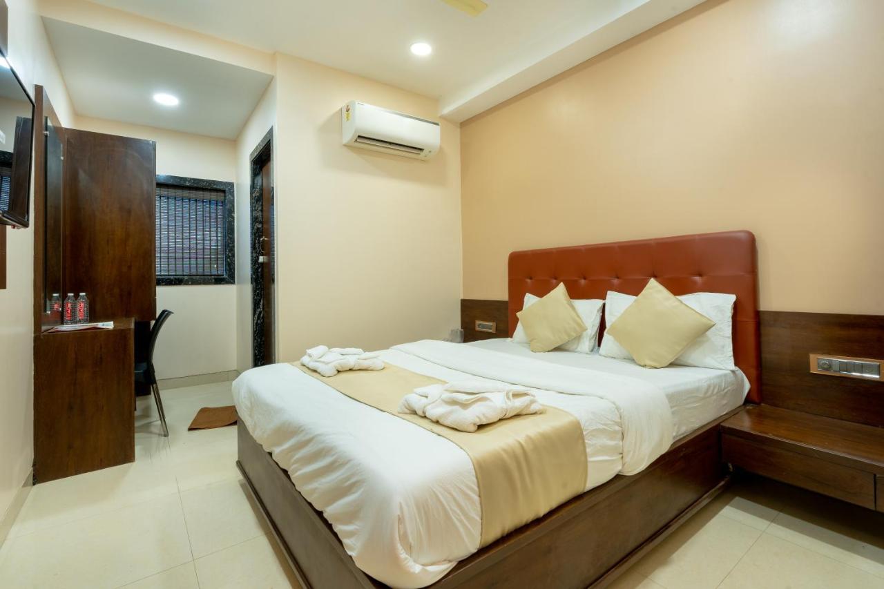 Hotel Empire - Near Mumbai International Airport Eksteriør billede