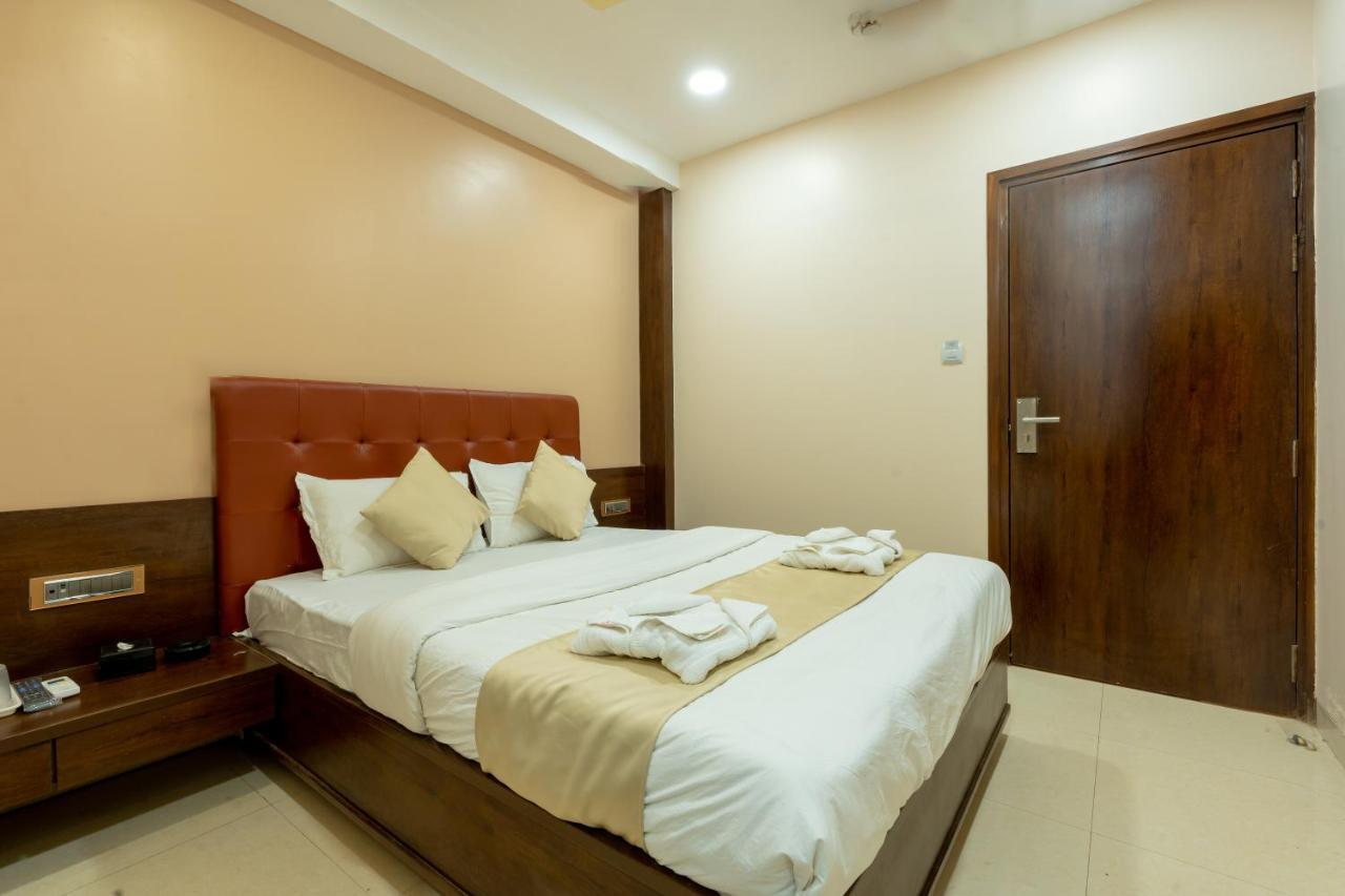 Hotel Empire - Near Mumbai International Airport Eksteriør billede