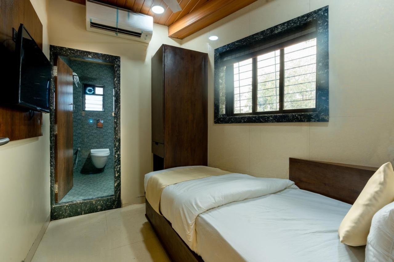 Hotel Empire - Near Mumbai International Airport Eksteriør billede
